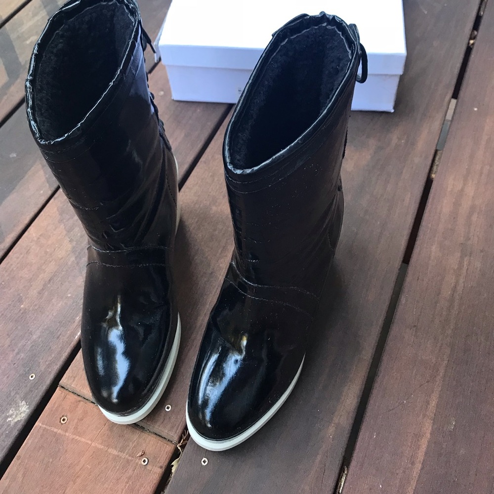 Marc Jacobs shearling boots